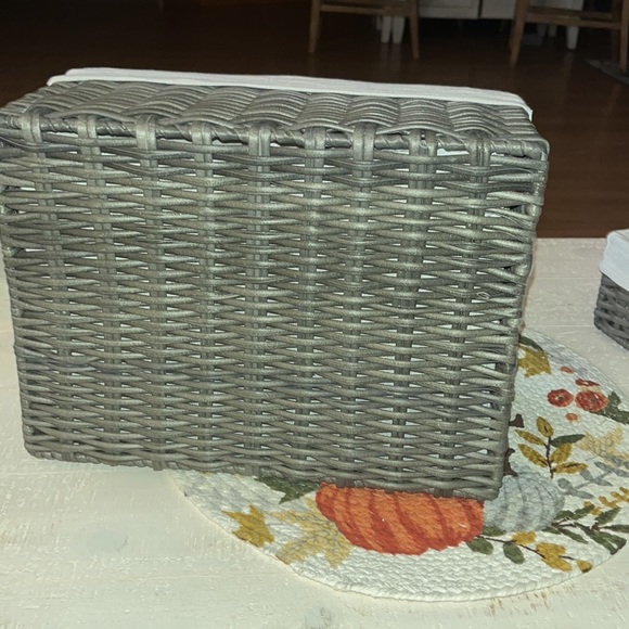 4!! All fit into one easy way to mail! So many uses~ 4 great matching baskets! - Picture 5 of 9